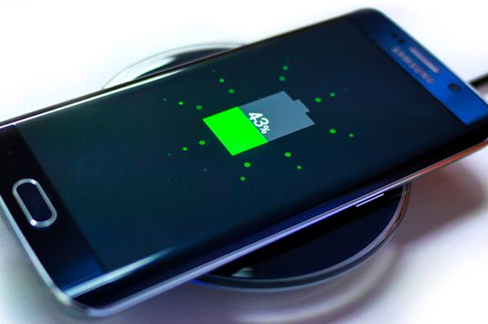 Baterai masih menjadi hal krusial yang belum memuaskan pengguna ponsel, baik iOS atau Android. Nah, lakukan 9 langkah ini untuk memperoleh daya hidup baterai lebih lama.