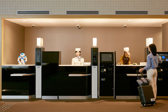Hotel dengan Pelayan Robot di Jepang
