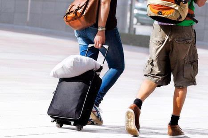 Empat Cara Tetap Fit Saat Bepergian