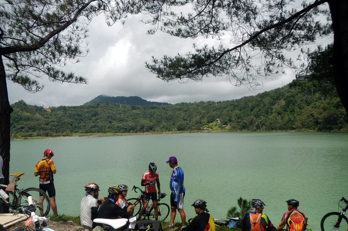 Linow, Danau Tiga Warna di Tomohon