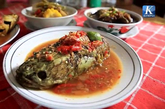 Ketampol Masakan Betawi ala Bekasi di RM Jaya Laksana