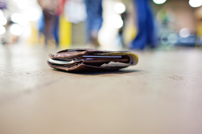 Lakukan Lima Hal Ini Jika Dompet Hilang