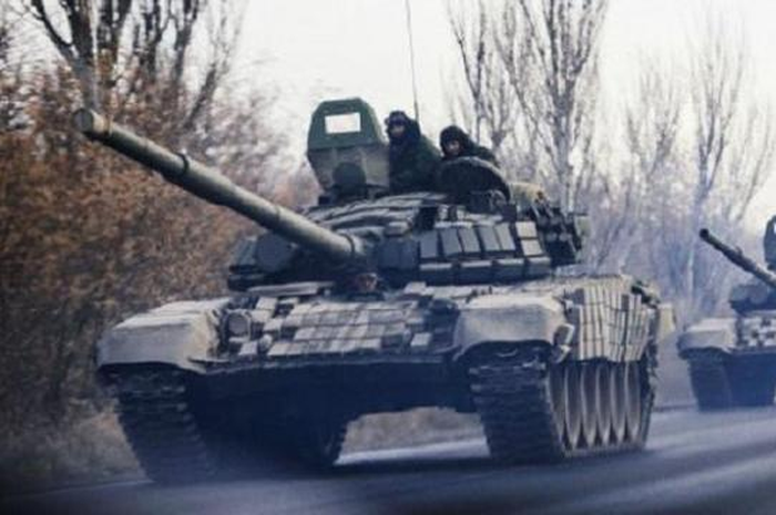 Tank-tank Rusia dilaporkan memasuki Donetsk pekan ini.