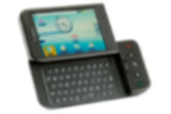 Ponsel Android Pertama Tidak Memiliki Keyboard Virtual dan Jack Headset 3.5mm