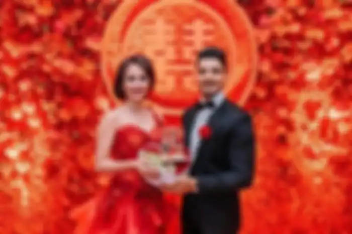 Aktor-aktor Bollywood Nikahi Perempuan Indonesia