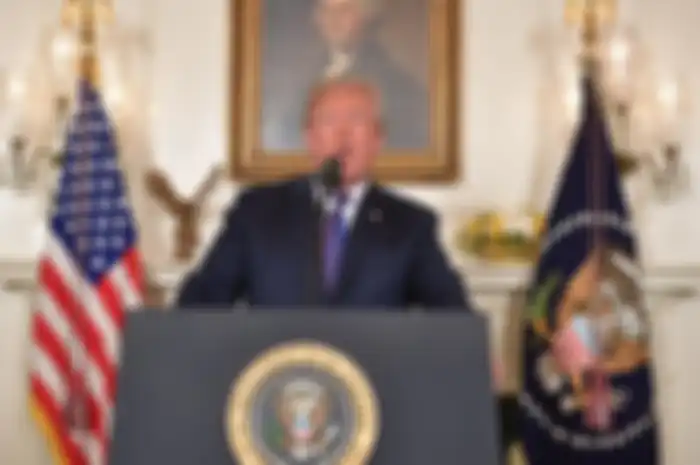 Donald Trump berpidato