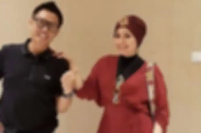 Viona Rosalina, istri Eko Patrio