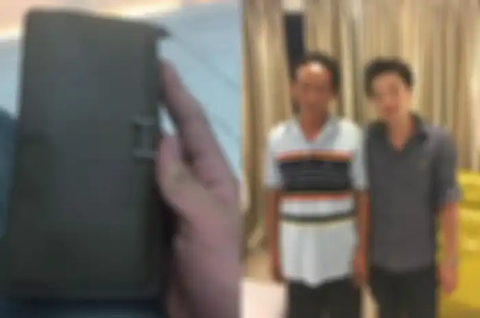 Dompet yang ditemukan Waralop