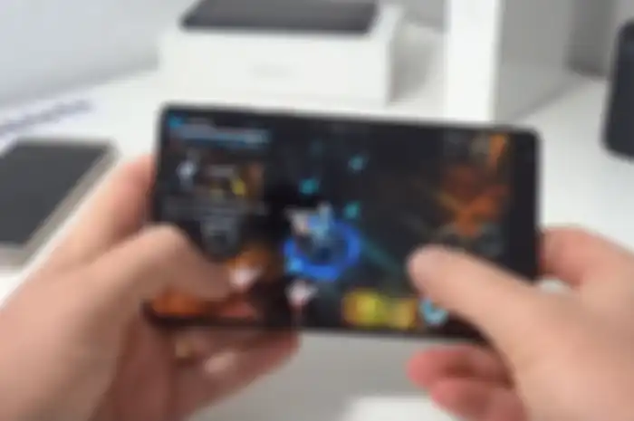 Smartphone gaming