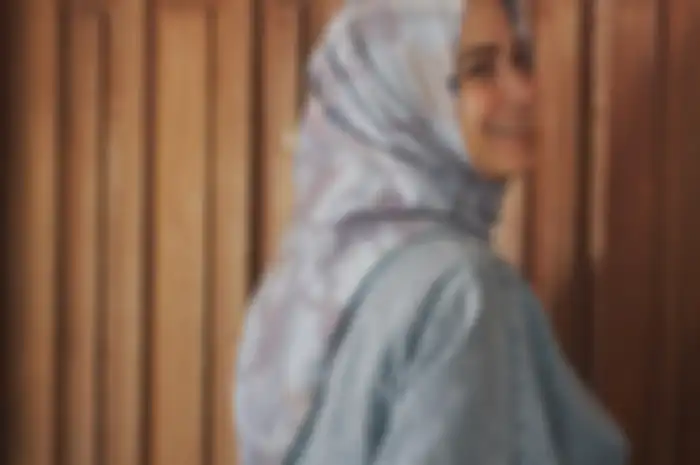  Gaya Fashion Hijab ala Andhara Early