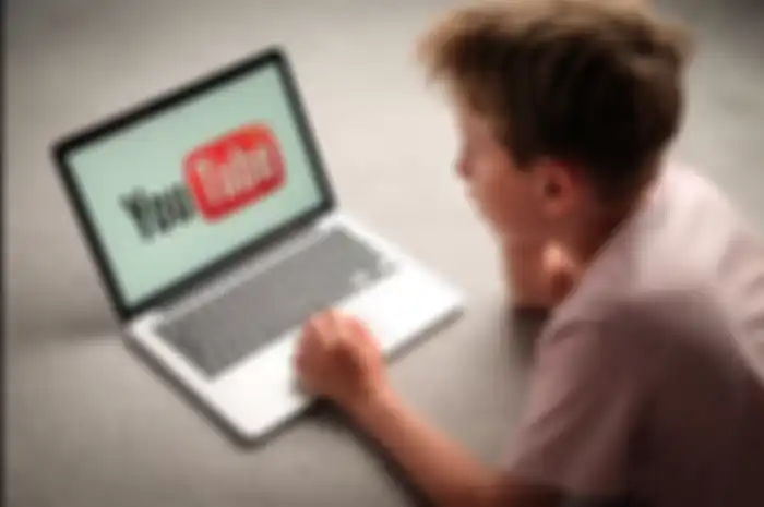 Anak dan YouTube