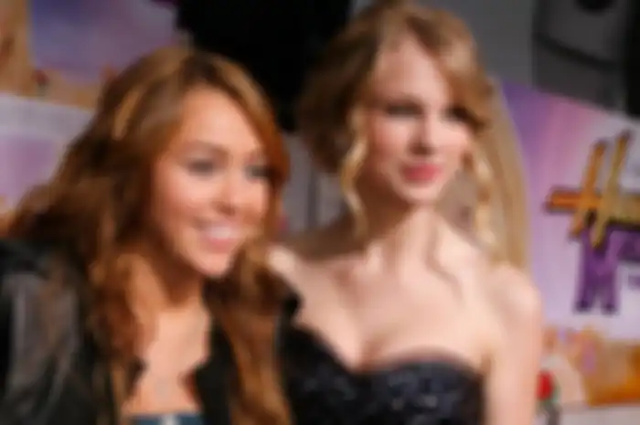 Miley Cyrus dan TAylor Swift
