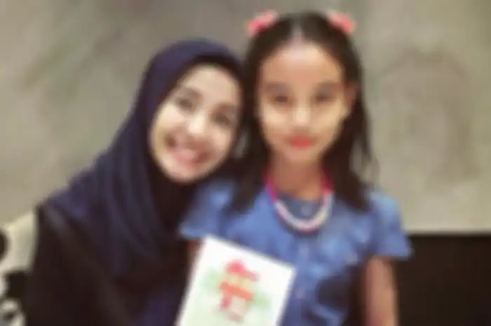 Serasinya Laudya Cynthia Bella dan Engku Aleesya