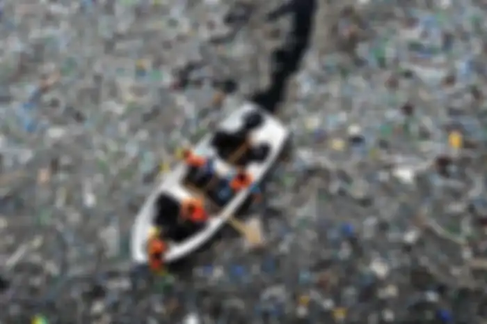 Bumi Penuh dengan Polusi dan Sampah