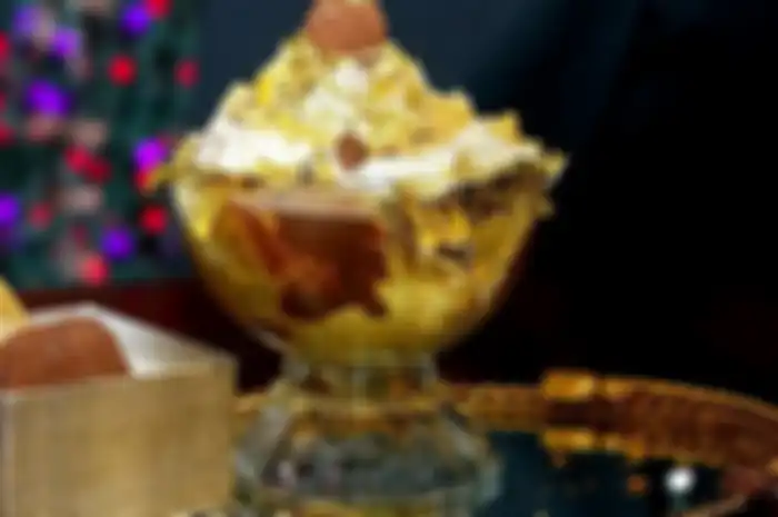 The Frrrozen Haute Chocolate Ice Cream Sundae