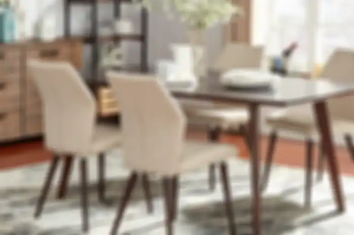 Karpet harus cukup besar untuk memuat furnitur, setidaknya kaki depan (meja atau kursi), jika tidak bisa semuanya  