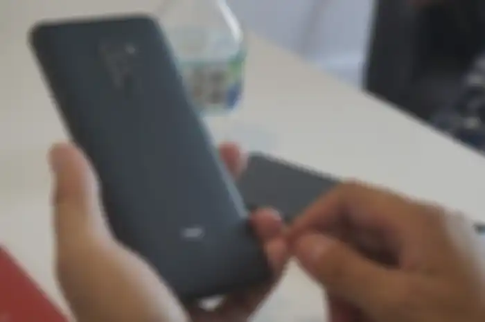 Pocophone F1