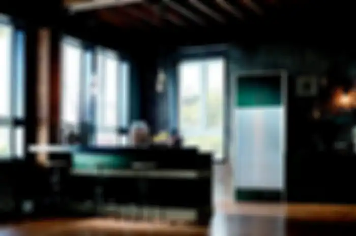 Dapur dengan warna dinding hijau dan biru