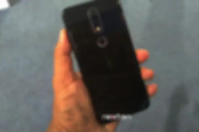 Nokia 6.1 Plus cover belakang