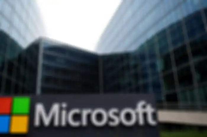 Microsoft larang karyawannya gunakan Slack dan Google Docs