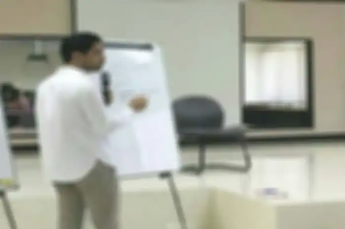 Reza Rahadian jadi pengajar di UI