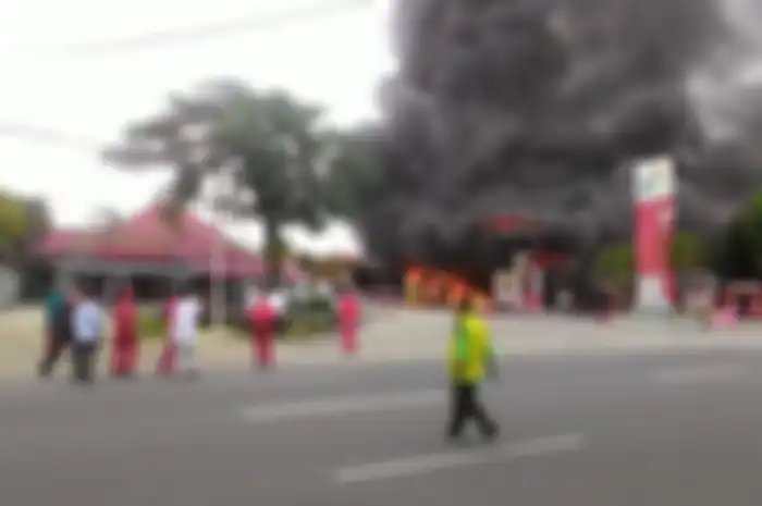 SPBU di Padang kebakaran