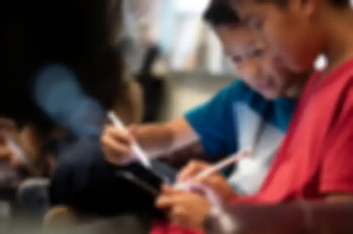 Inisiatif pendidikan digital Apple, Everyone Can Create yang sebelumnya disebarkan di sekolah terpilih kini bisa digunakan untuk khalayak umum.