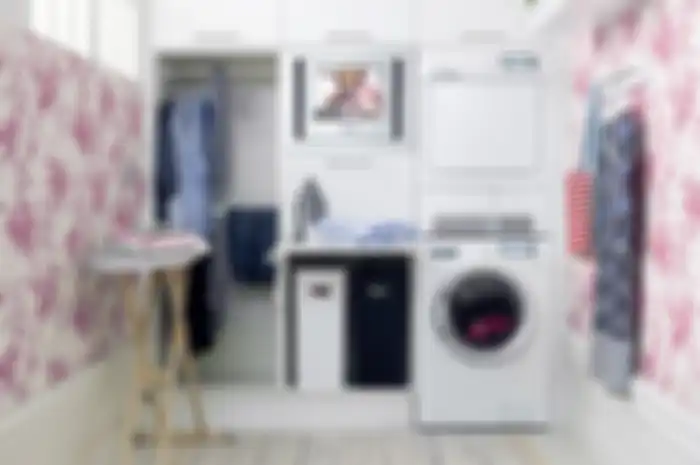 Menggunakan perangkat elektronik dengan aman juga berarti menjaga lingkungan.