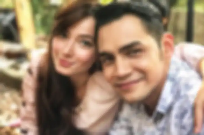 Asmirandah dan Jonas Rivanno