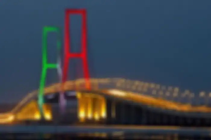 Jembatan Suramadu
