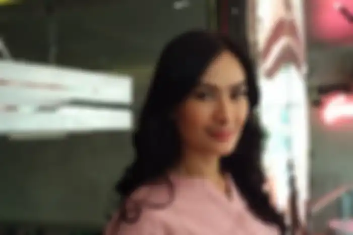  Iis Dahlia saat ditemui Grid.ID di Kawasan Pluit, Penjaringan, Jakarta Utara, Kamis (25/10/2018).