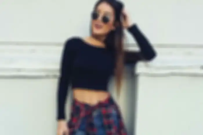Zodiak yang cocok pakai crop top
