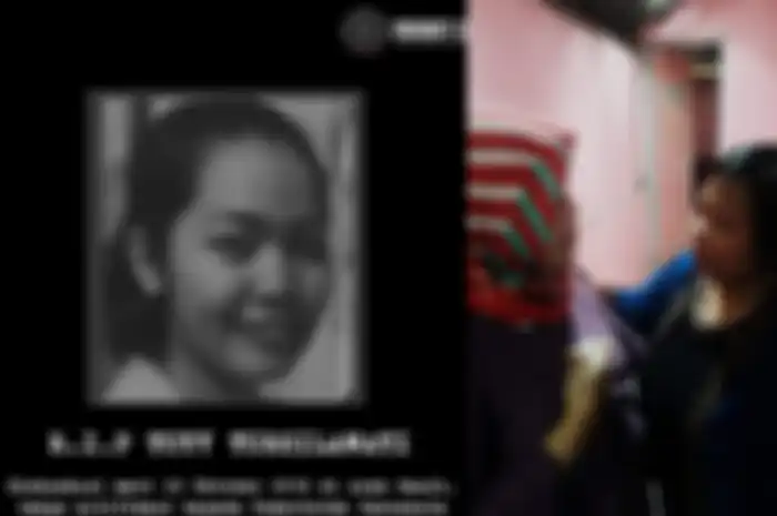 Tuti Tursilawati, TKI yang dieksekusi mati di Arab Saudi (kiri) dan Bu Iti ibu dari Tuti (berkerudung) ditemui staf Migrant CARE Anis Hidayah (blazer biru)