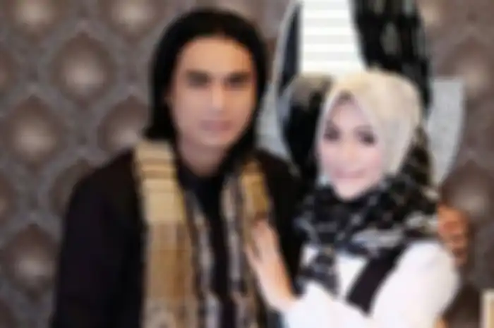 Charly van Houten dan Istri Rujuk Lagi