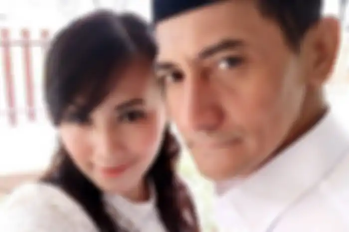 George Taka bersama sang istri
