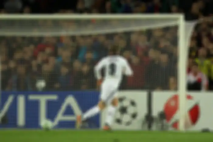 Chelsea's Fernando Torres scores their second goal of the game