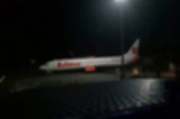 Pesawat Lion Air tabrak tiang di bandara Bengkulu pada Rabu malam (7/11/2018), pihak maskapai pun me