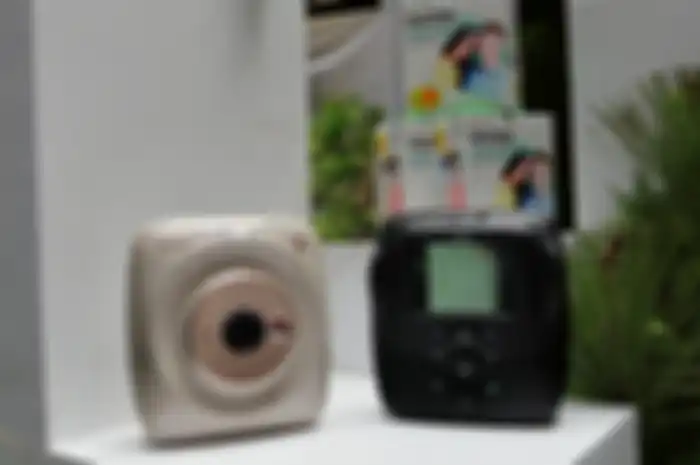 FujiFilm Instax Square SQ20