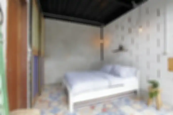 Kamar Tidur Berkonsep Industrial di Rumah Tumbuh Milik Tia dan Tri