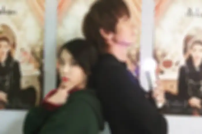 IU dan Lee Joon Gi