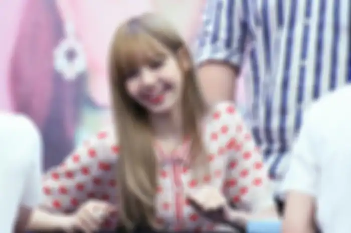 Lisa 'BLACKPINK'