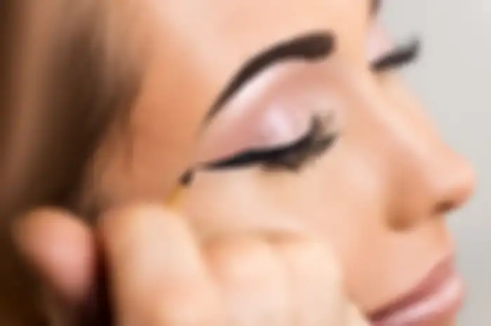 liquid eyeliner