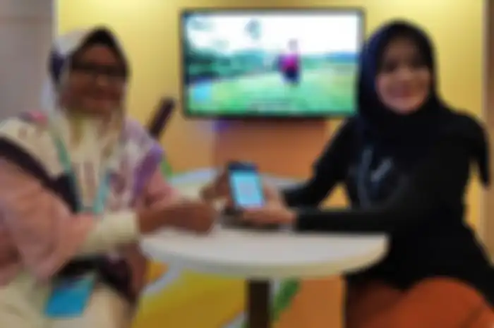 Hastu Wijayasri dan Tesya Nurintan, pengembang aplikasi Sukacare