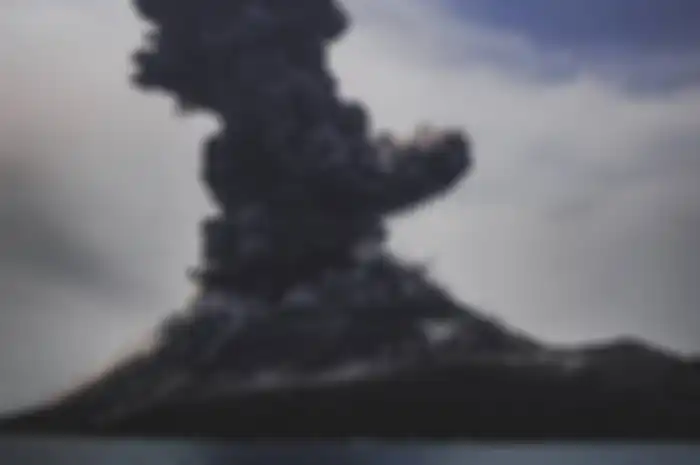 Aktivitas letusan gunung Anak Krakatau