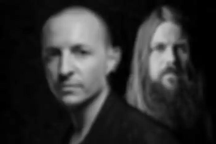 Chester Bennington dan Mark Morton