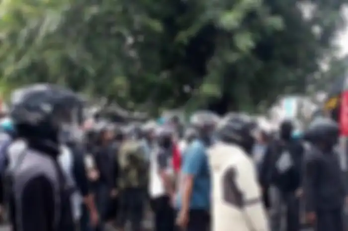 Sekelompok massa saat mendatangi Rutan Kelas I Surakarta, Kamis (10/1/2019)