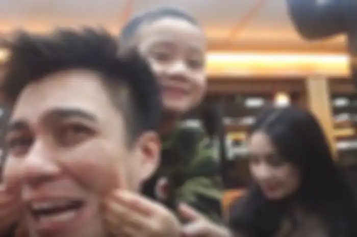 Aksi kocak, putra Raffi Ahmad, Rafathar dan Baim Wong di dalam kapal pesiar mewah