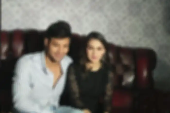 Ammar Zoni dan Irish Bella Ditemui Grid.ID usai syuting sinetron di kawasan Cimanggis, Depok, Jawa Barat, Minggu (13/1/2019)