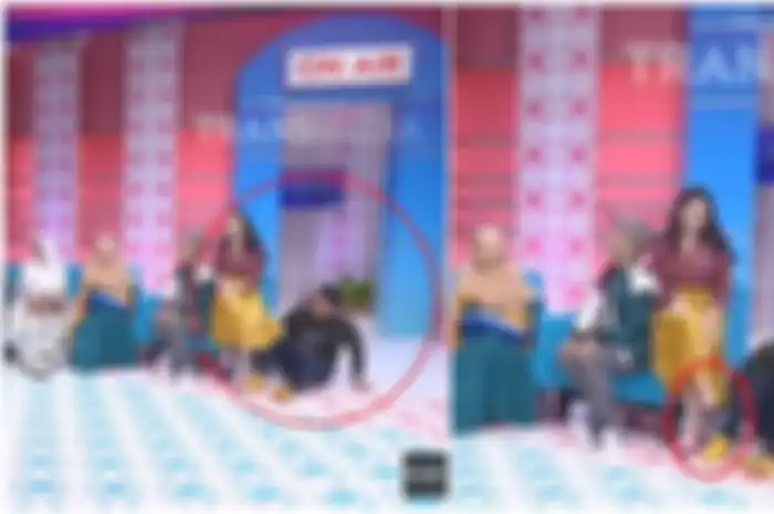 Momen Andika Mahesa memegang kaki Ayu Ting Ting