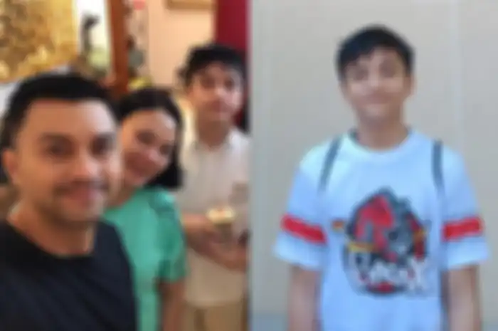 Putra kandung Anjasmara dan Dian Nitami, Arka, beranjak remaja.
